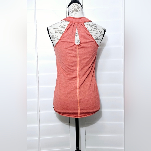 TITLE NINE ATHLETIC TANK TOP - Picture 4 of 12